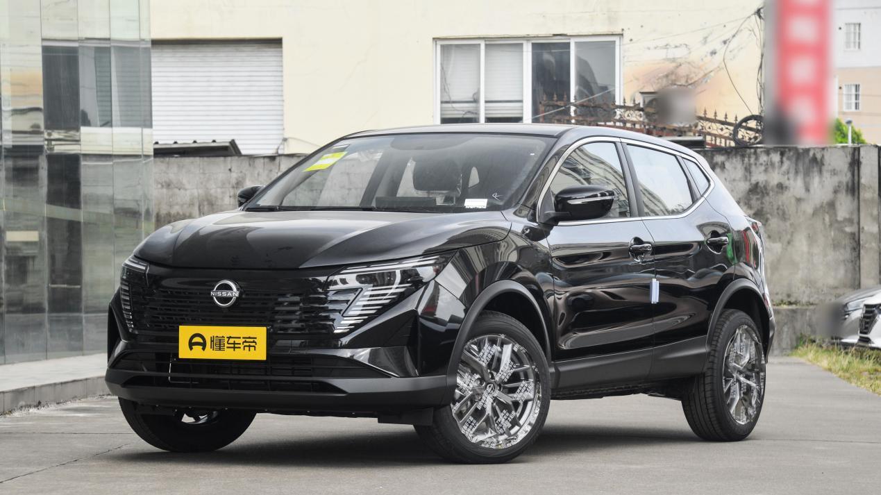 新家族造型，配置升级，9.98万起的逍客·荣誉实力如何？