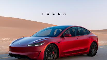 2025华中国际车展开幕 特斯拉携人形机器人及热门车型参展