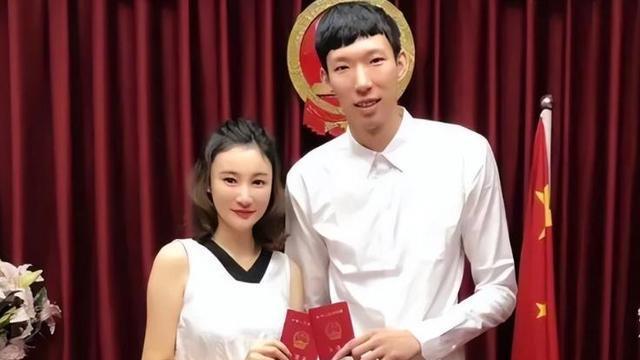 周琦妻子发文：自己准备好离婚协议逼他回国，光鲜背后是一地鸡毛