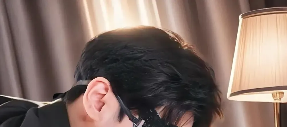短剧《爱意藏不住》正在热映, 爱意藏不住情深似海难自禁