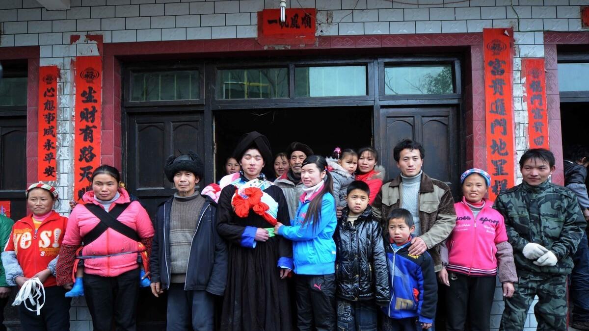 家族俗语解读：“姑舅不是亲，出了五服成路人”究竟有何深意？（五服是什么？）