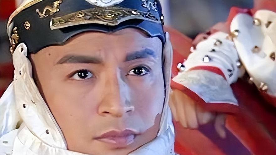 红楼梦悼明？曹雪芹一家都跟明朝有仇，他疯啦？