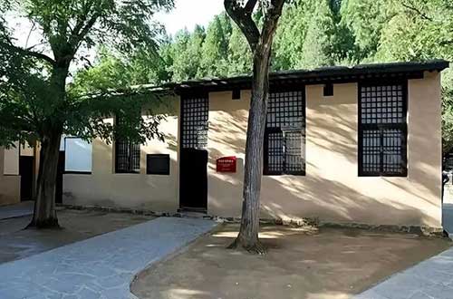 西柏坡党建培训: 重温两个务必