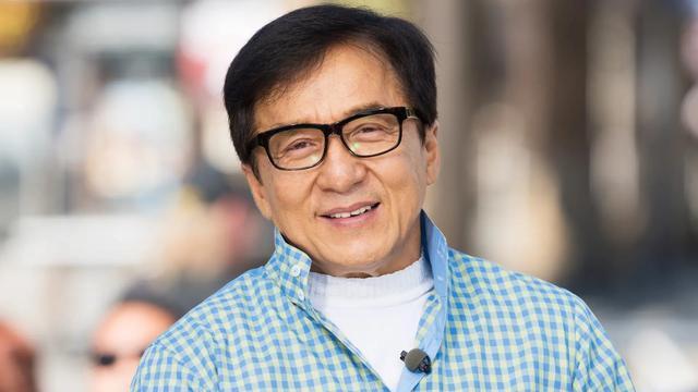 断崖式衰老！四位往日男神，老了却风光不再，他们还能走多远