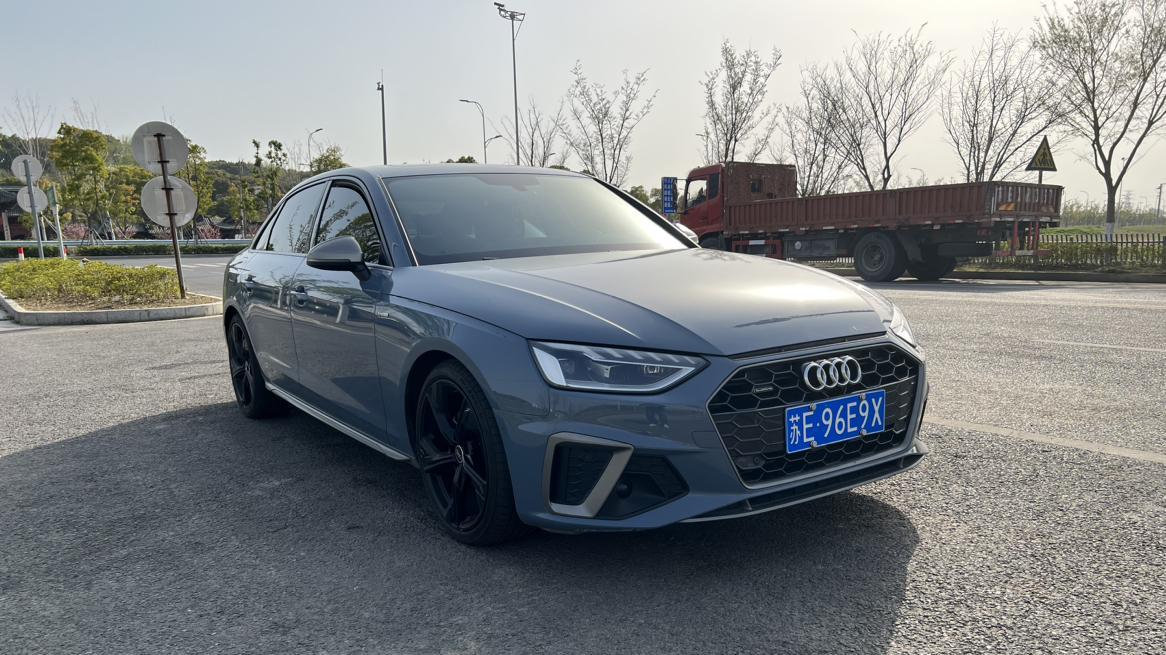 不到18万圆你奥迪梦！2020年奥迪A4L quattro，8秒破百！