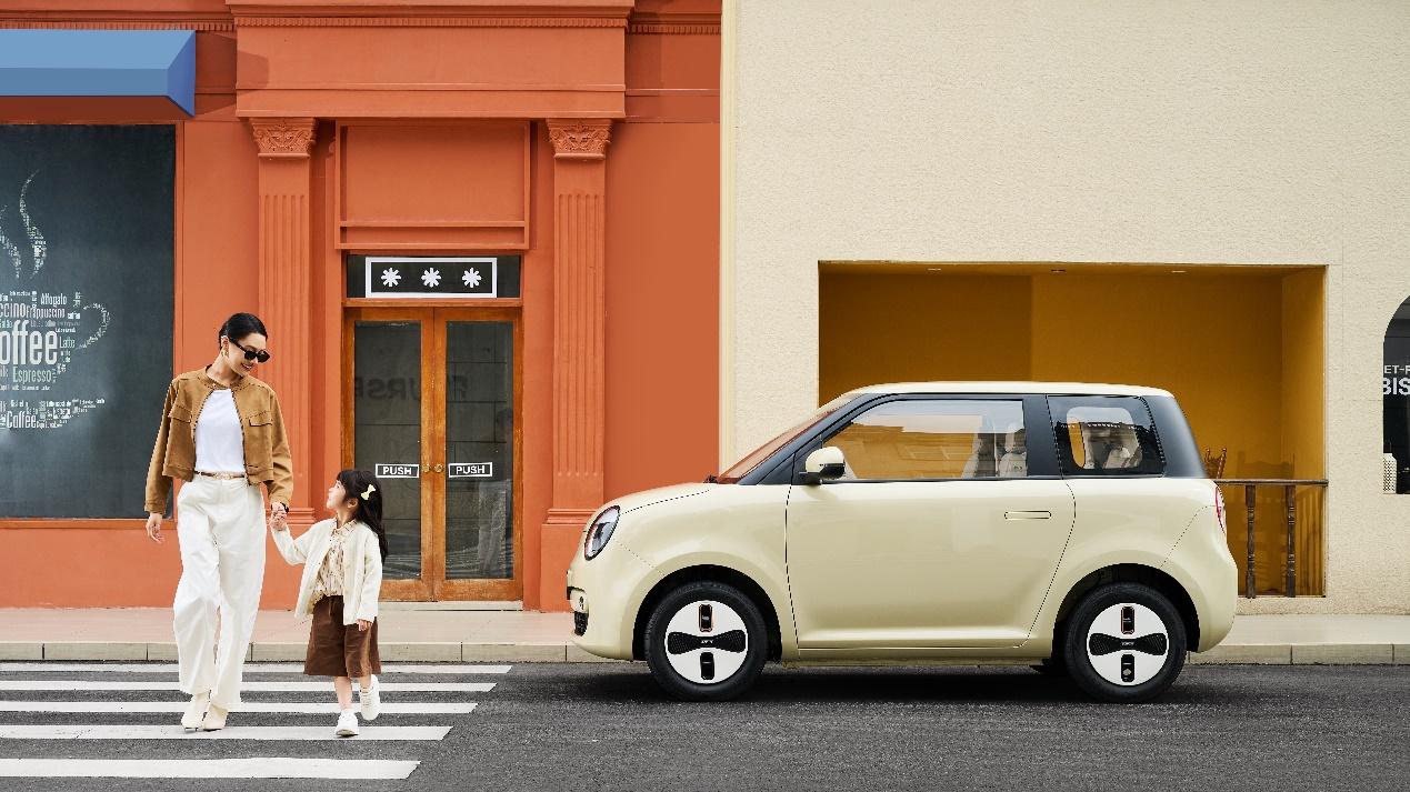 4.79万起！Lumin宝藏版上市：301km超长续航+10.25英寸大屏