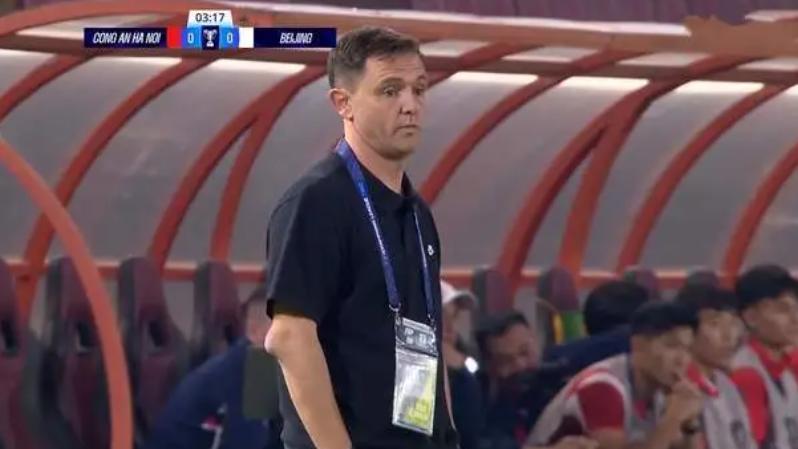 痛失好局！国安 1-2 遭河内公安补时绝杀 提前一轮亚冠出局 良机挥霍成致命伤