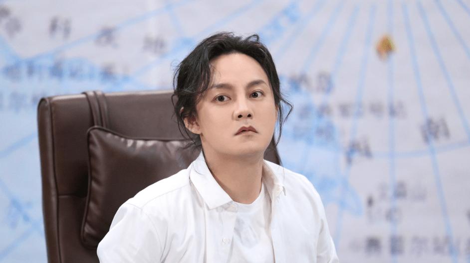 尹正体重近200斤？告别鲜肉形象，寸头难掩发福。网友：咋回事