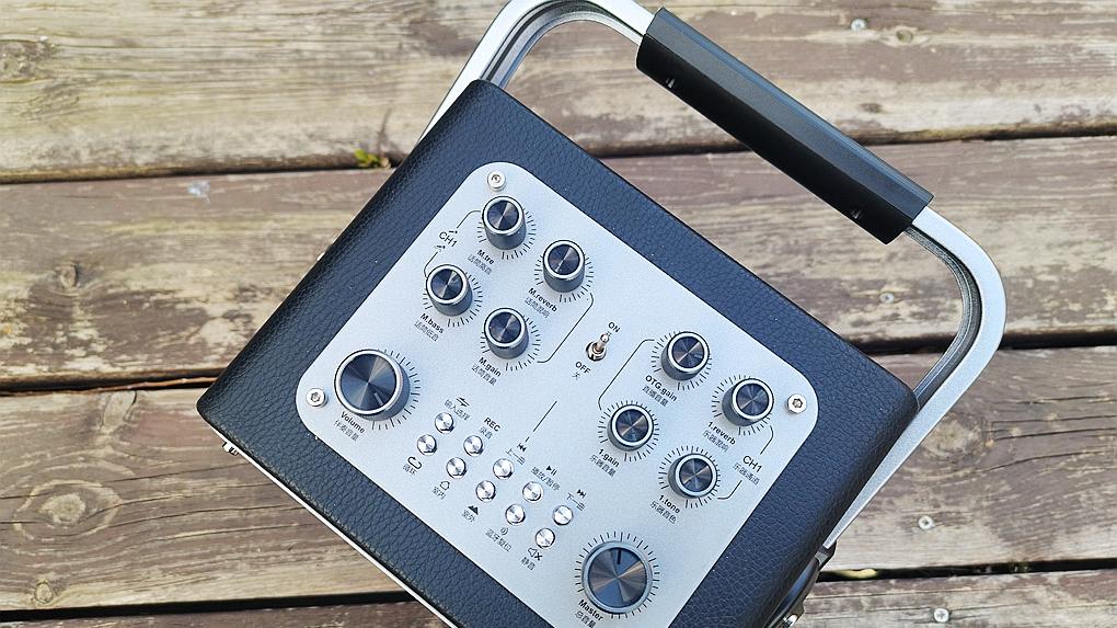 性能强大的移动式KTV新选择，就选雅兰仕K88 K歌提词音箱！