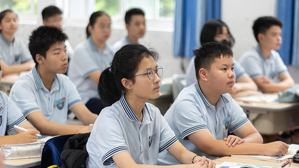 很多男孩是“晚熟的天才”，到了初三才会开窍