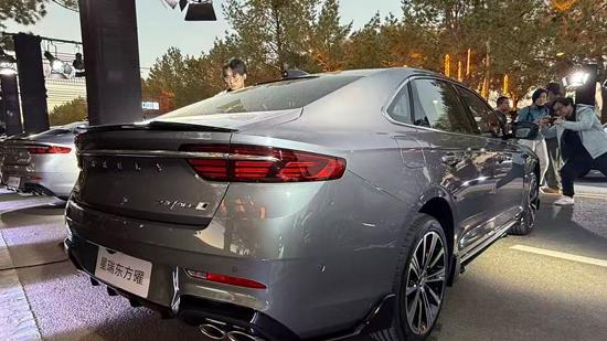 吉利星瑞全新东方曜上市 售价9.87-13.87万