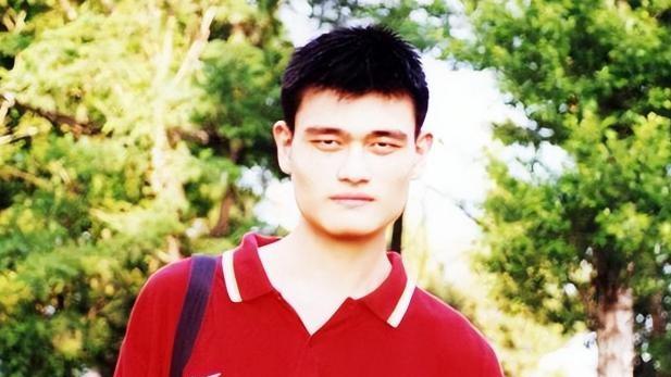 巨星陨落？姚明发福，背后是怎样的辛酸与荣耀？我们该如何看待？