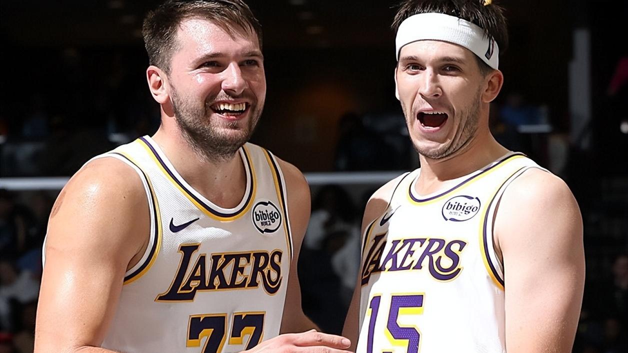 7胜0负！联盟第4！这就是湖人给他2年1660万美金大合同的原因