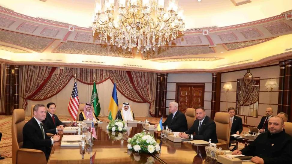 特朗普要求普京接受美国与乌克兰达成的停火协议，英国、法国、欧盟等给特朗普助威！