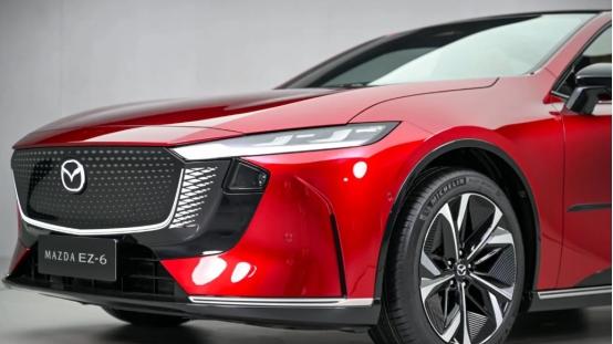 MAZDA EZ-6带领安全潮流，勇夺2025 C-NCAP五星评价