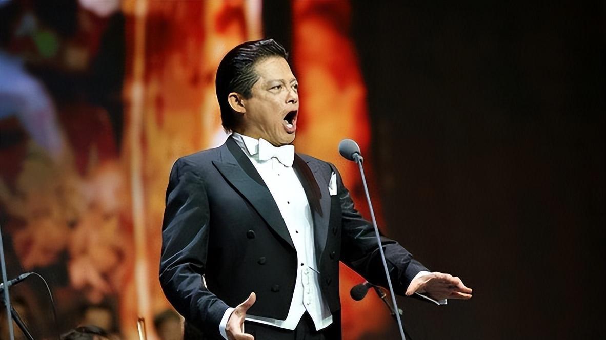 他是著名歌唱家，63岁抛弃结发妻子，65岁再婚娶小30岁学生引争议