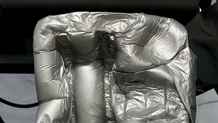 聚氨酯现场发泡包装：避震器快递运输的 “防护铠甲”