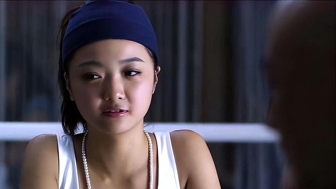 隐秘9年的影坛佳话：戏里痴傻戏外赢家，妻女皆实力派惊艳荧幕