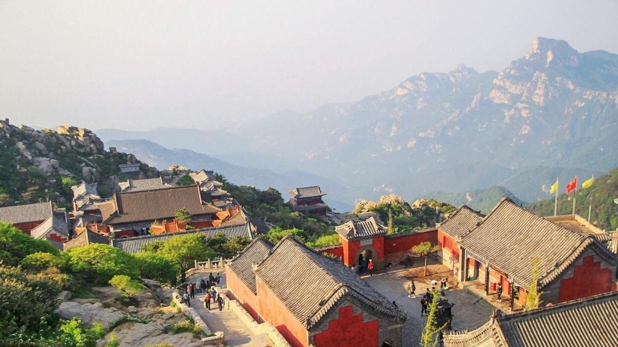 登泰山而小天下｜五岳独尊的东方圣山之旅