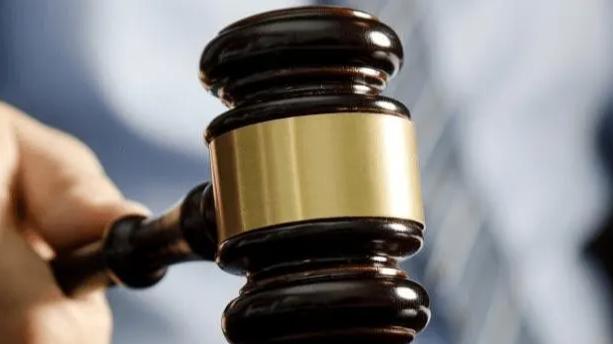 徐州男子和妻子因感情不和离婚，妻子竟然在离婚前夕，偷偷转给父母80万元