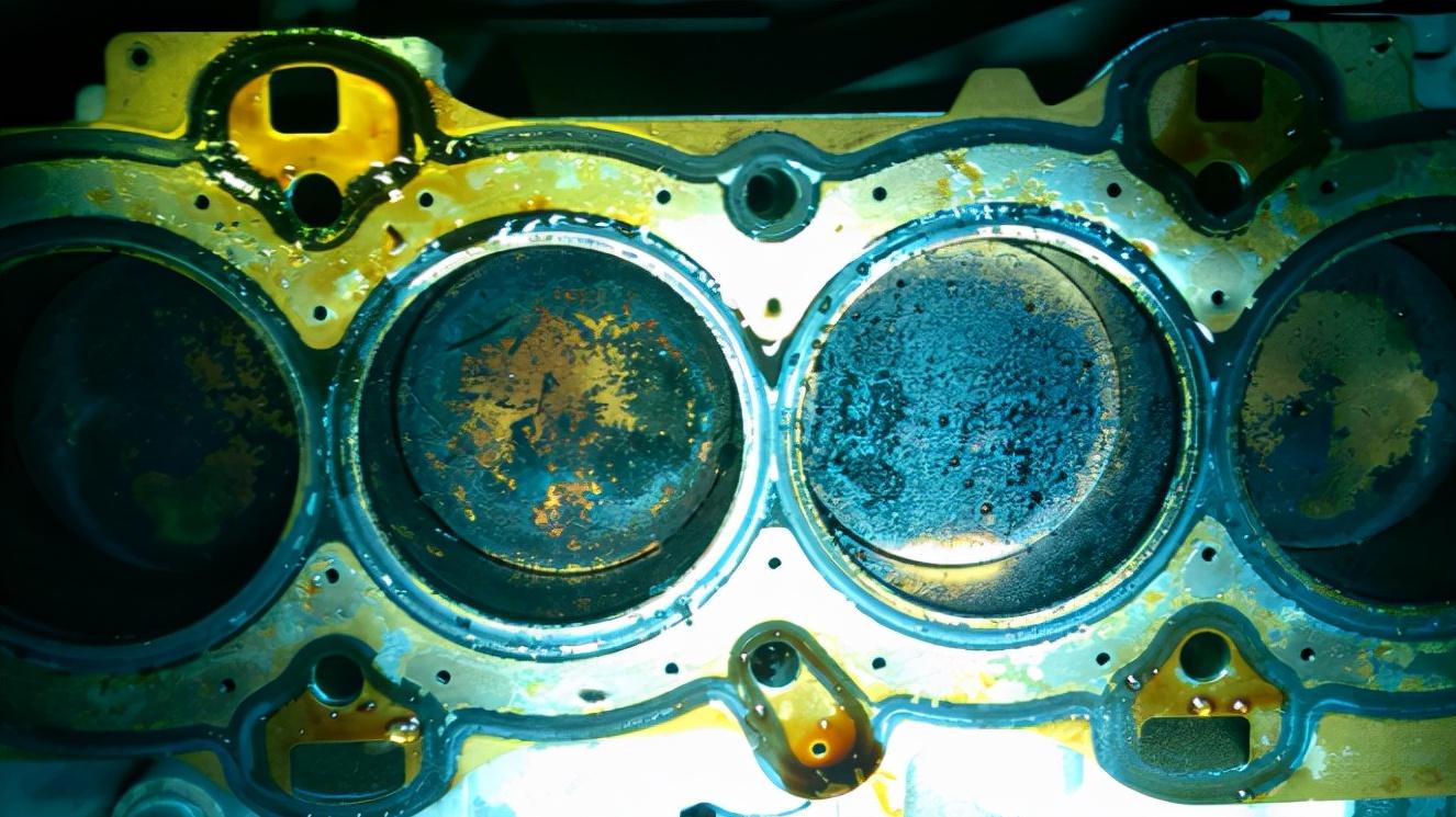 发动机烧机油有多严重，该如何判断预防？