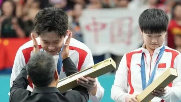 莎头左右为难！WTT新规强迫球员跟粉丝见面，国乒却要求切割饭圈