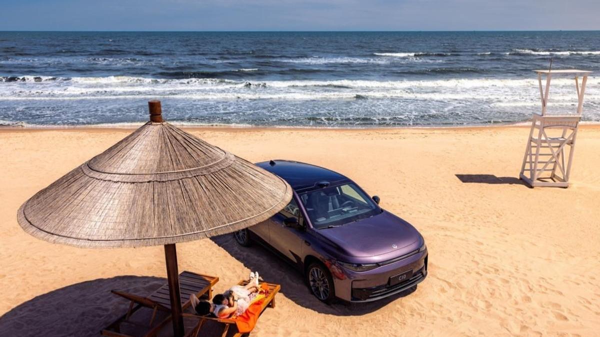 对比宋PLUS、银河E5、深蓝S05，12.28万起的26款零跑C10有何底气