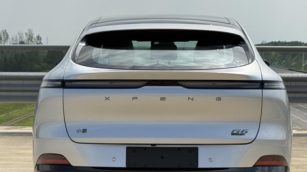 小鹏增程新车下饺子，吉利申报甲醇插混车！10月工信部车展8大新车解读