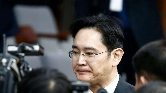 “韩剧”照进现实：谁才是真正的编剧？普通人只能当观众？