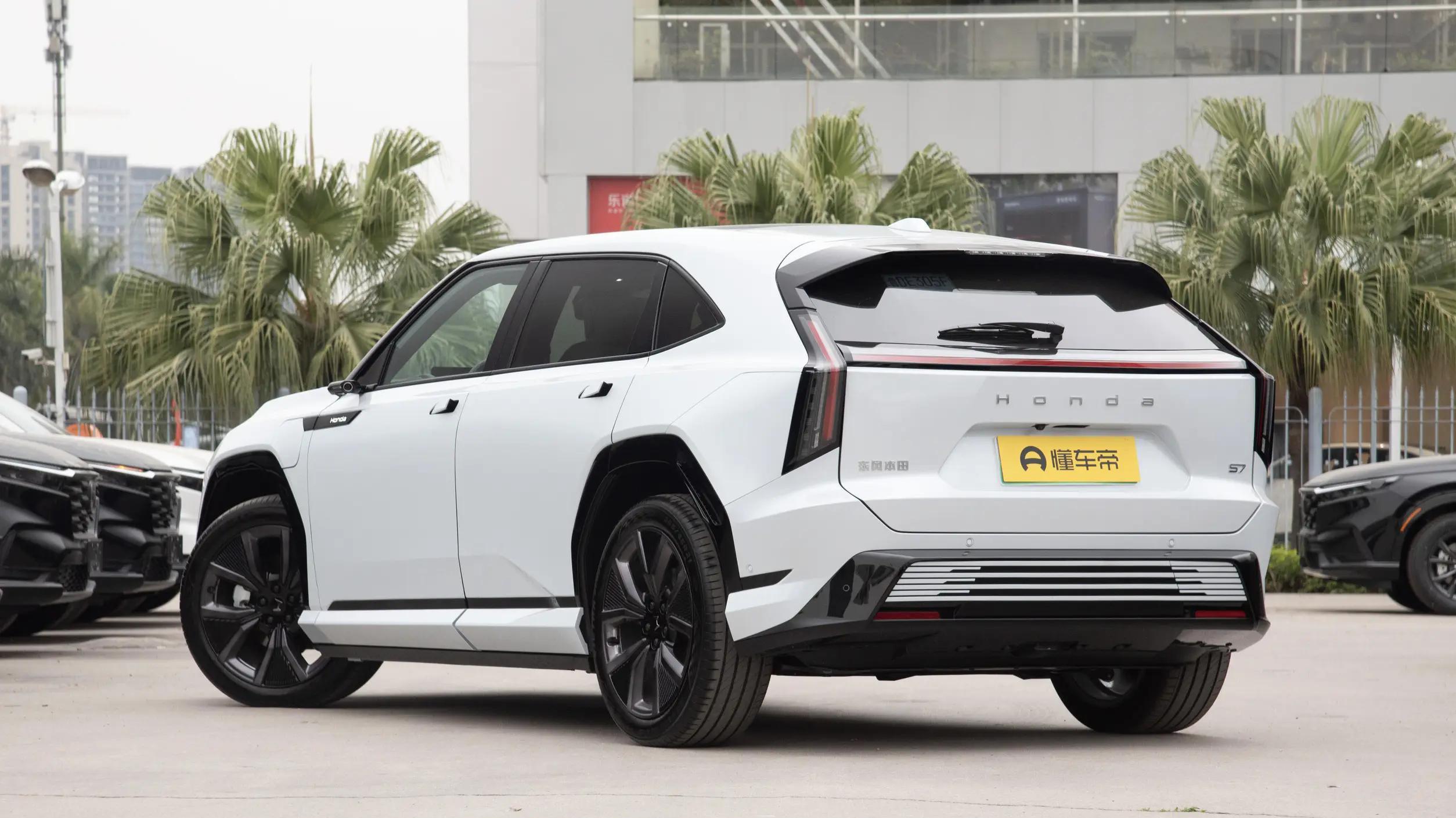 合资品牌发力纯电动，四驱+双叉臂+后五连杆，能不能对抗Model Y？