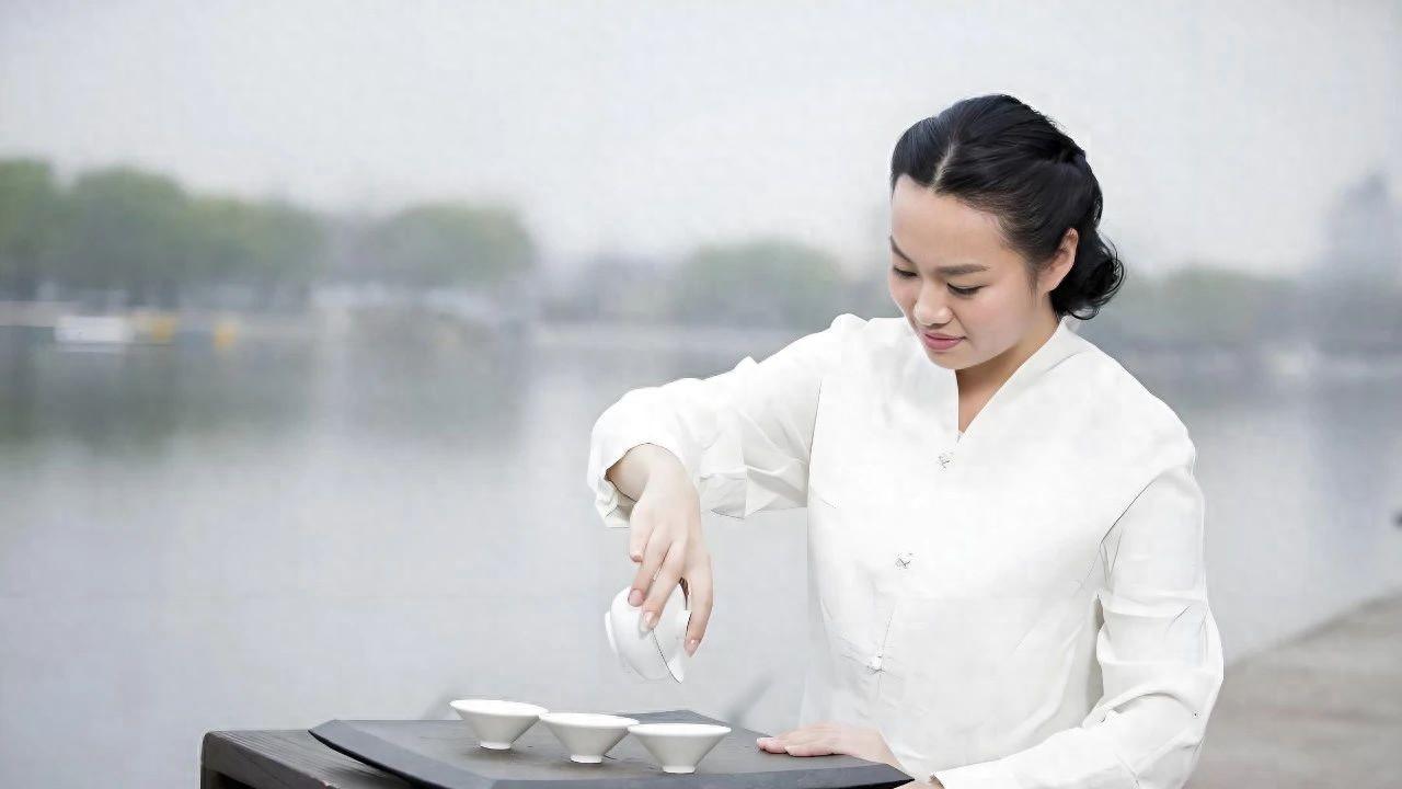 咨询手记：爱情如茶，懂节奏的女人最让人心动！