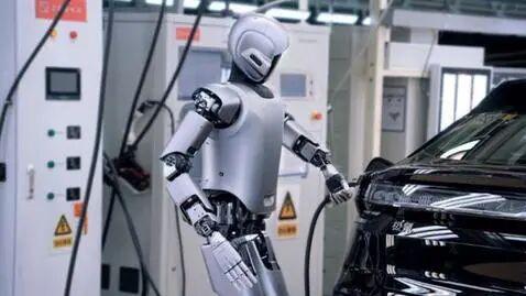 深圳领跑人形机器人量产，产业链背后的故事