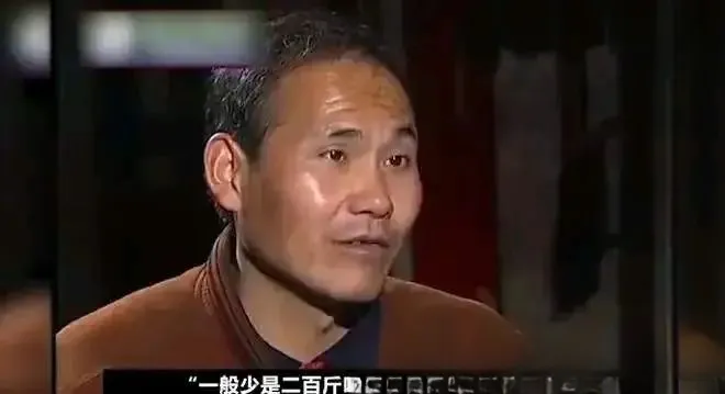 陕西一男子被撞身亡，警方在他衣服里，发现了一张纸条，上面记录的内容让人惊讶