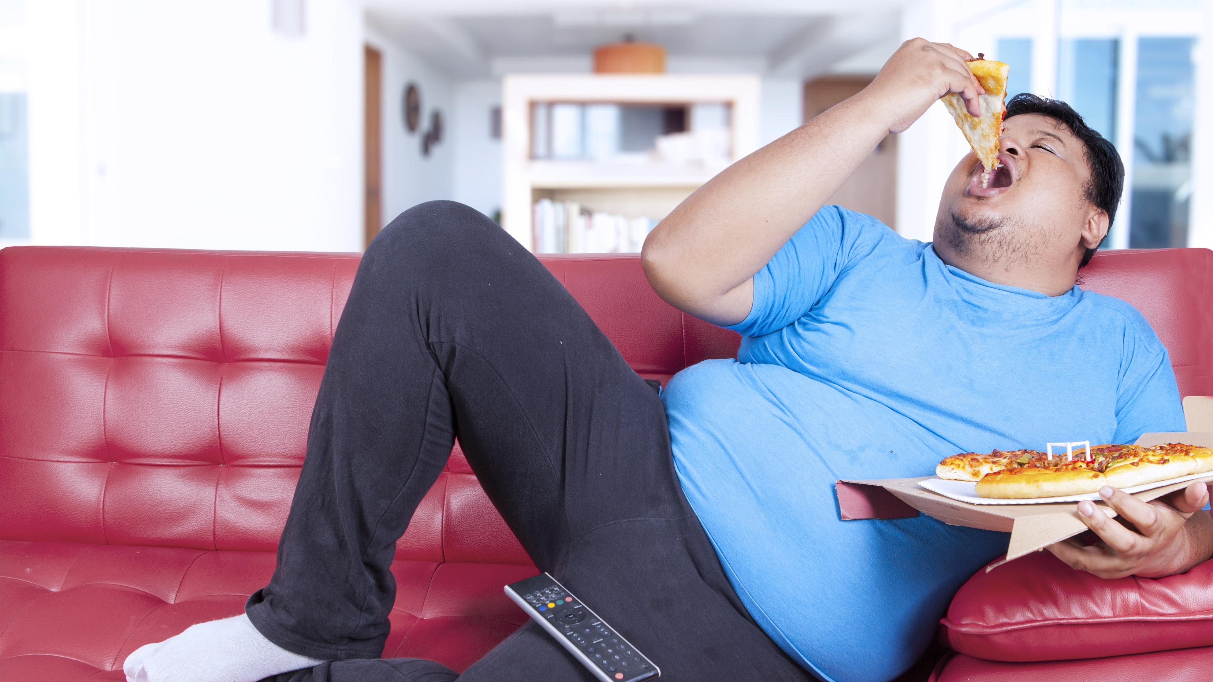 32岁抽出“牛奶血”！甘油三酯升高最怕的并发症，晚来一步或丧命