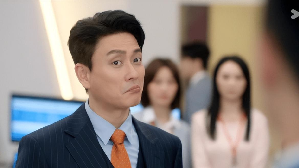 黄宗泽用奢包运奶笑翻全网！热剧营销这波“反套路”进化绝了