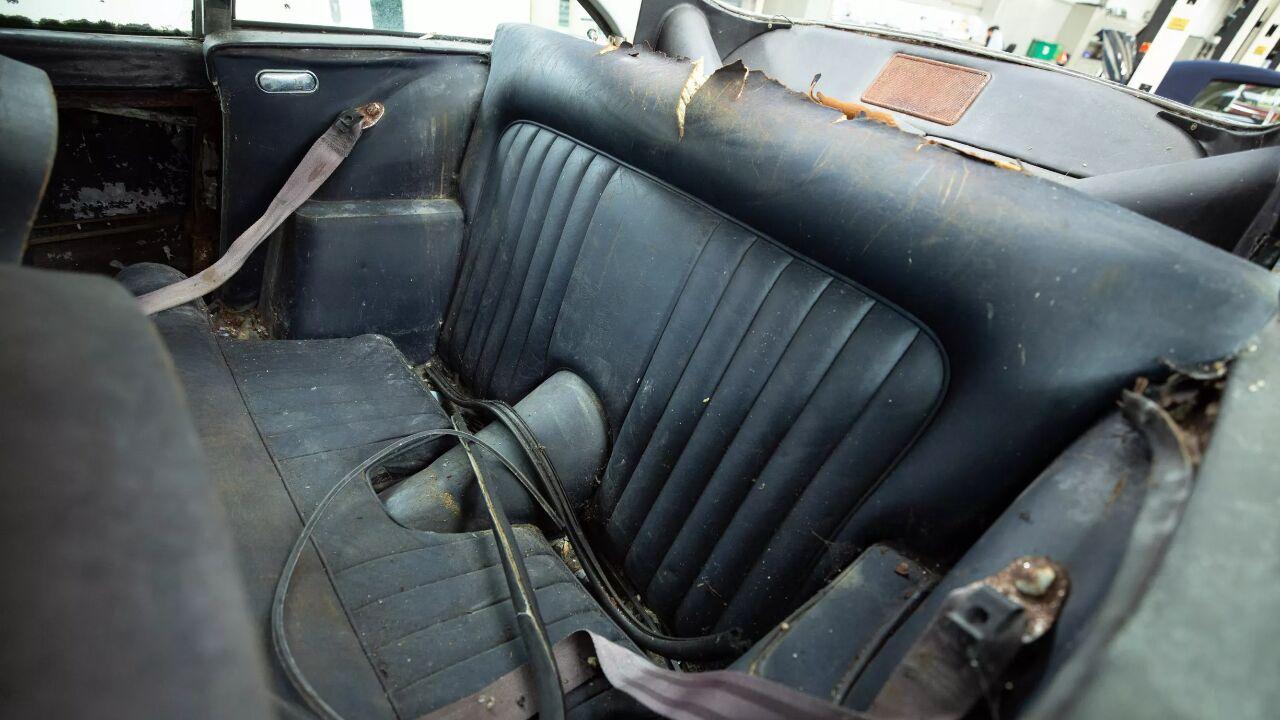 19岁焊工900镑购入阿斯顿·马丁DB5，50年后成近百万英镑传奇