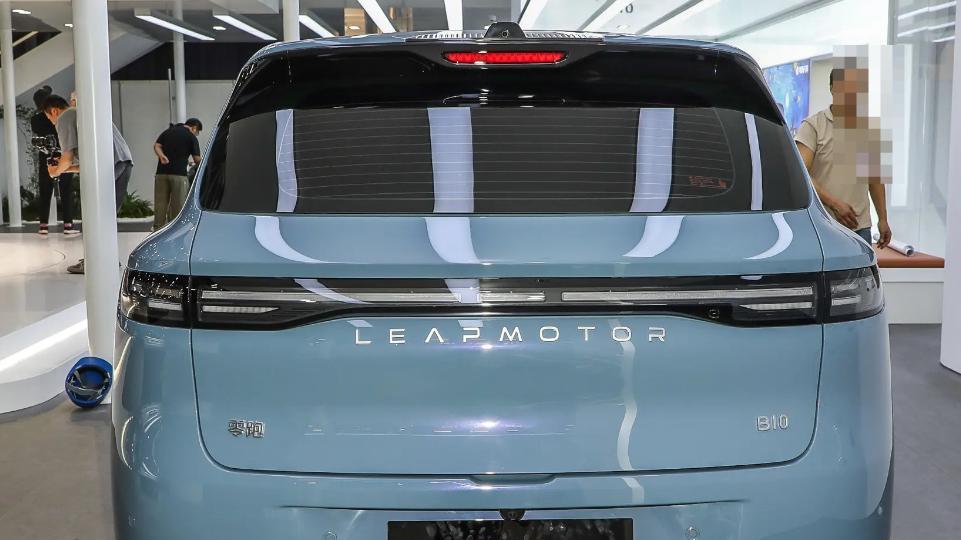 10万级的家用车，轴距2735mm，配激光雷达，这款SUV值得一看