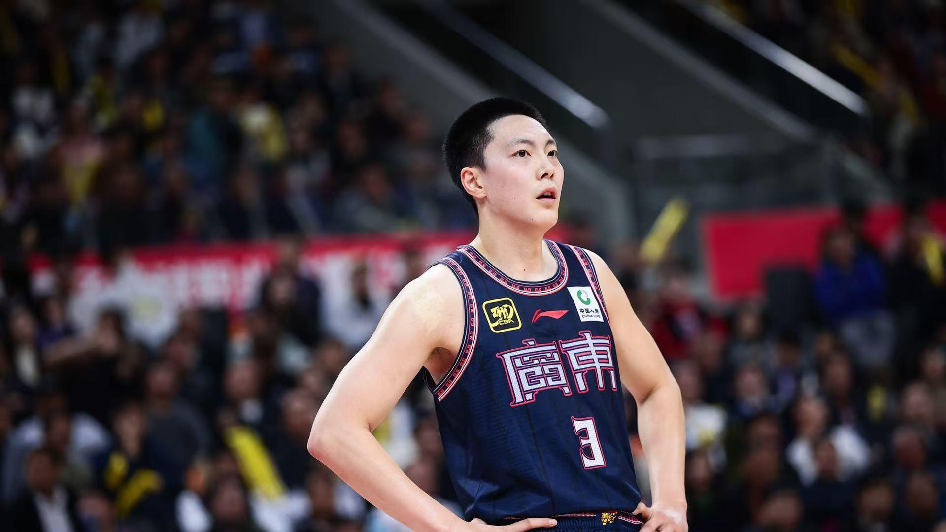 胡明轩今年季后赛三分32投16中，杜润旺34投14中，那徐杰呢？