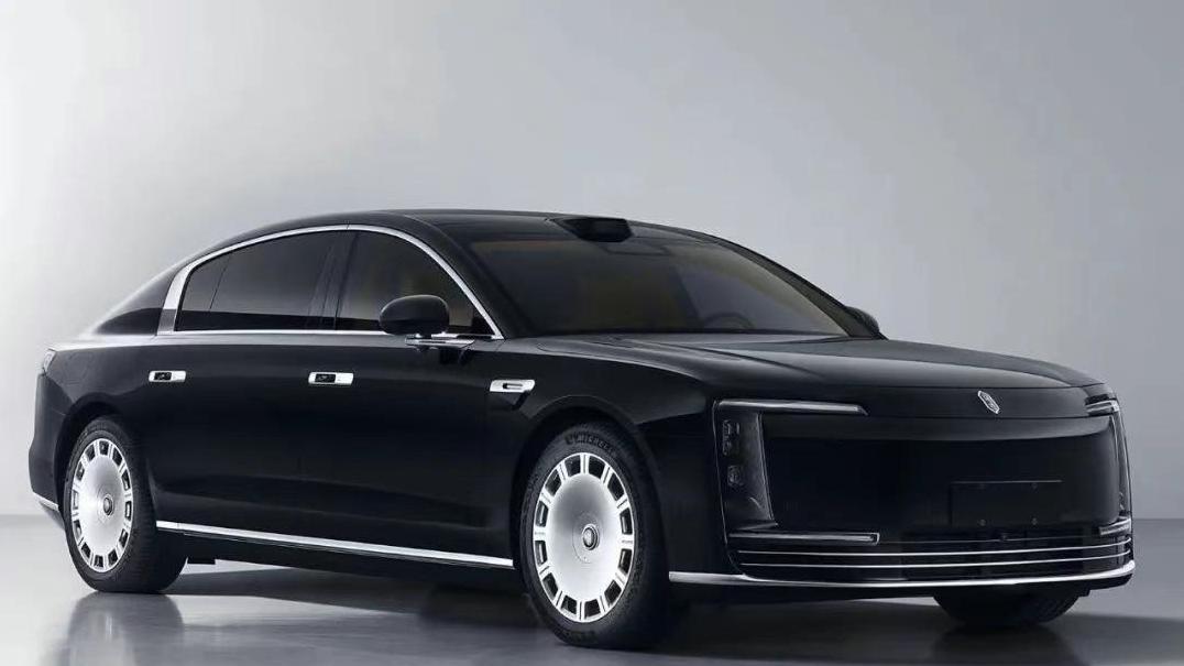 李斌和余承东亲自评测豪车：尊界S800 vs 蔚来ET9