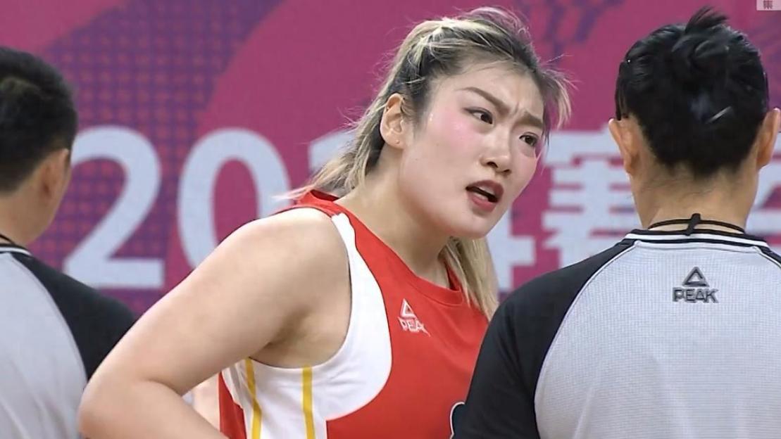 热议李梦恶犯！15中5肘击对手后脑不道歉，韩旭王思雨爆发救了她