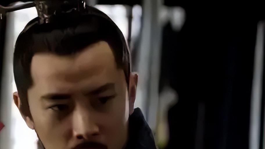 如果曹操打赢了赤壁之战，历史会如何评价他？曹操本人会篡位吗？