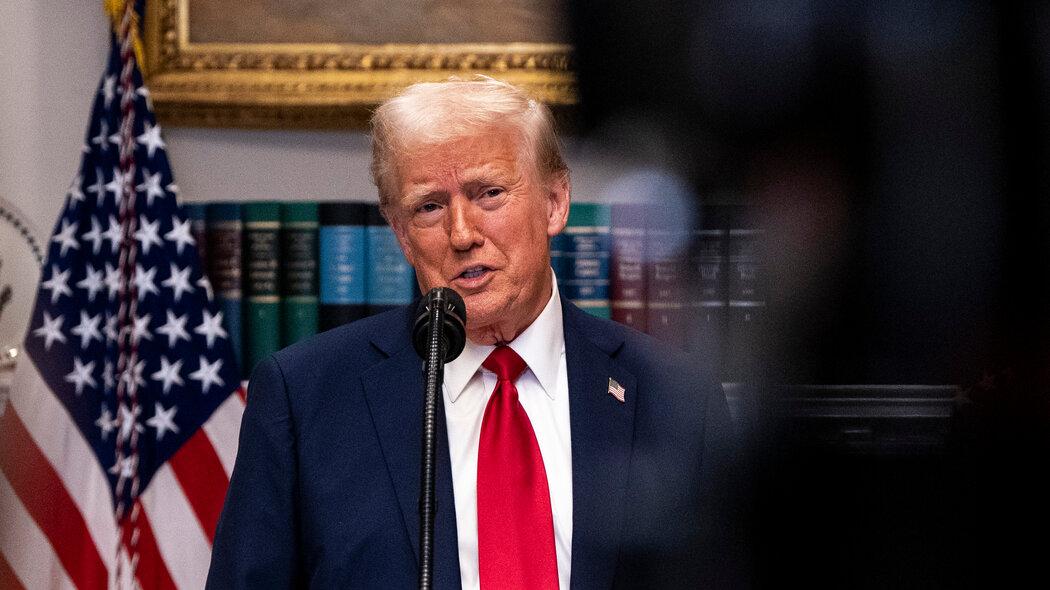 特朗普还是变脸了！对印度商品加征25%关税，称再买俄石油就罚款