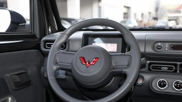 续航暴涨104KM！新款五菱之光EV亮相，30.6kWh电池配30kW电机！