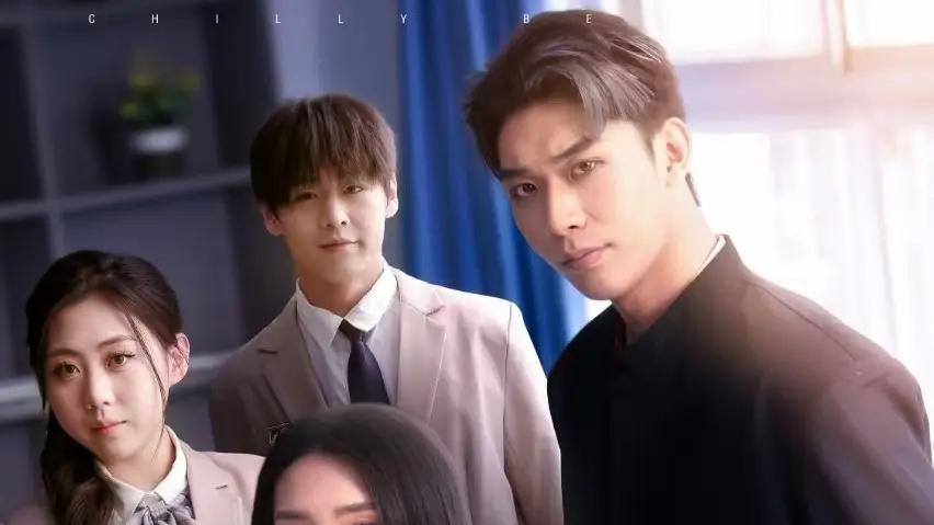 《清冷美人被纠缠狂宠》：冰山美人的逆袭