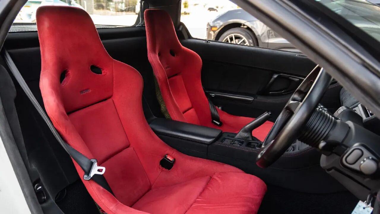 全球仅483台！仅1.2万公里的1995年NSX-R现身，拍卖价已破38.8万美元