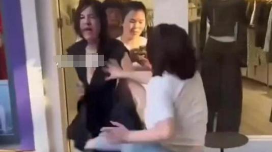 20岁孕妇怀孕八个月被老公和小三轮流殴打，抢救9小时后医生怒骂家属禽兽不如