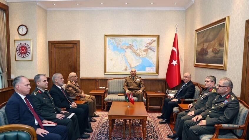 利比亚参谋长土耳其访后飞机坠毁，起飞半小时后究竟遭遇何事？