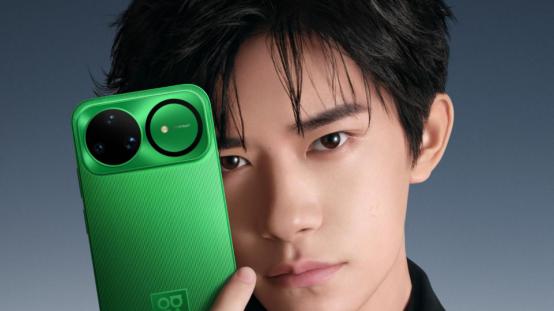 史上性能最强nova预定！nova 15系列镜头模组焕新暗示影像再升级