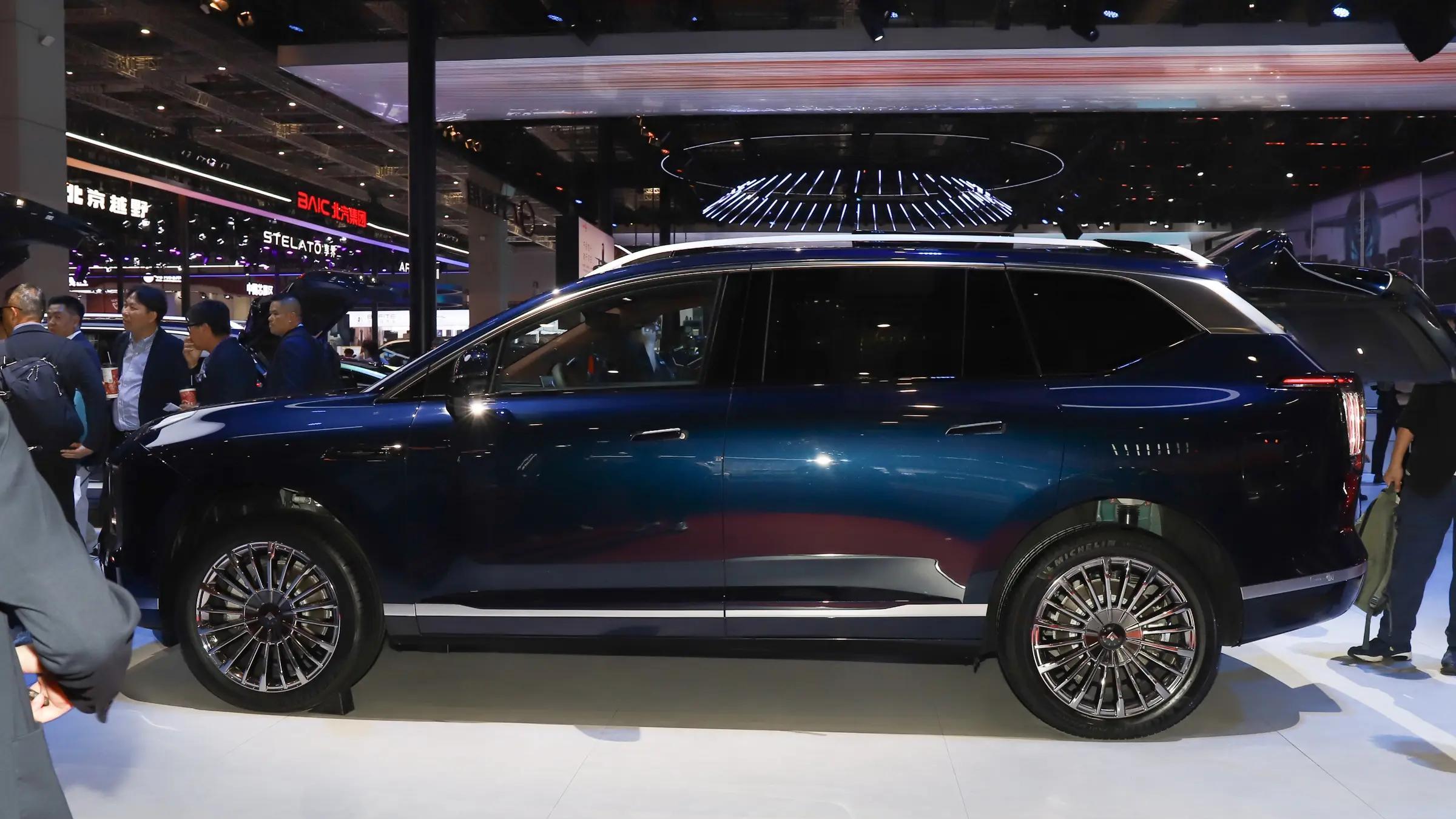 Model Y卖得多，但真能打得过这台国产黑马？看完这几点你再决定