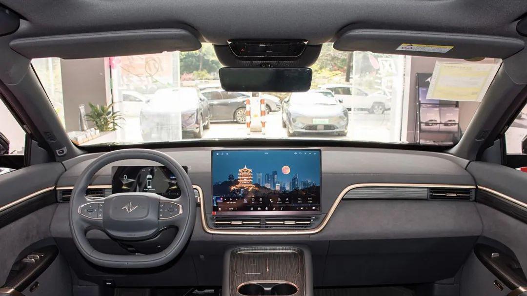 售18.36万元起！东风奕派eπ008智驾版上市